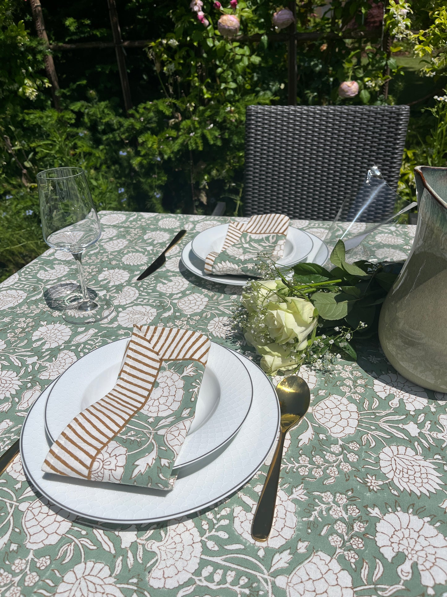 Hand Block Printed Table Cover with Napkins (Mana)