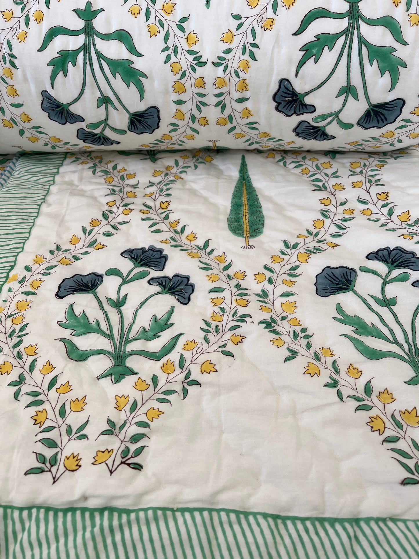 Shahi - Summer Quilt -Hand Block Printed