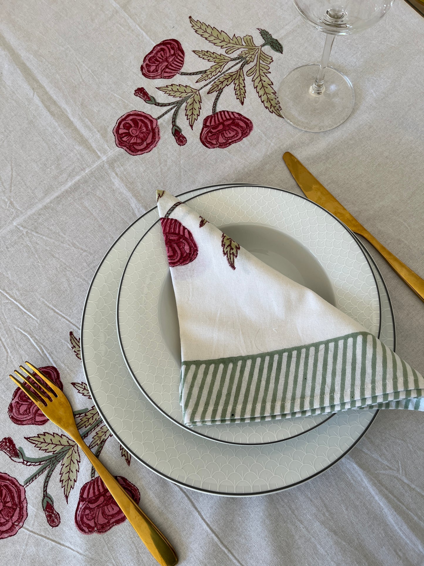 8 Seater Hand Block Printed Table Cover  with napkins (Harmony)