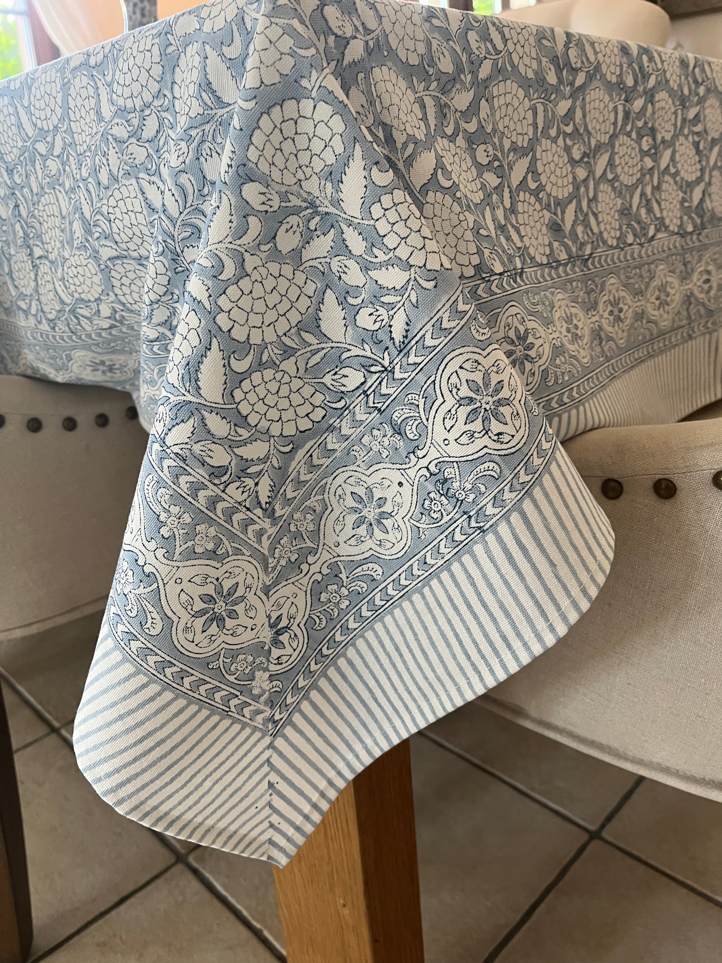 Neel-Tablecloth with Napkins