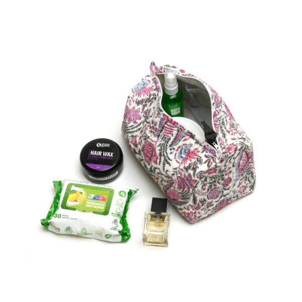 Trousse de toilette matelassée