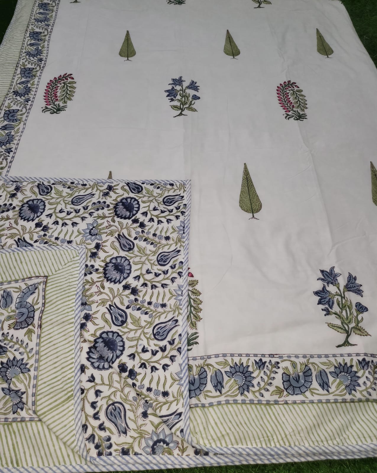 Saphire-Reversible Summer Blanket ( Dohar) -Hand Block Printed